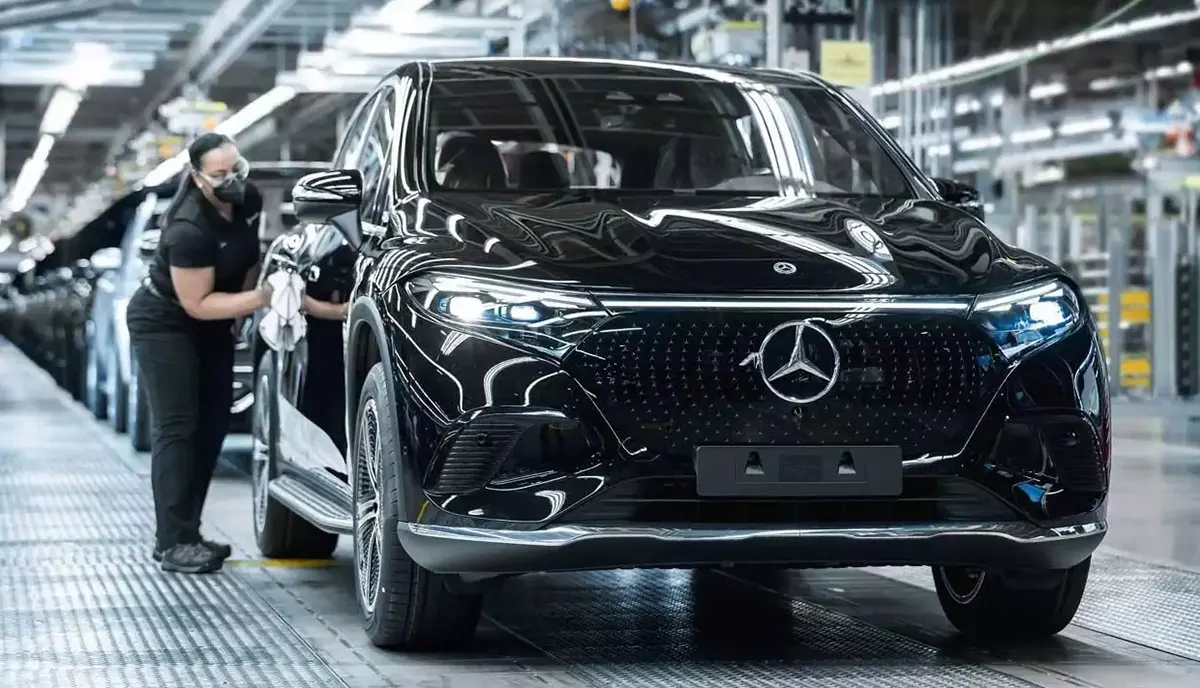 Mercedes Benz EV Discount : Mercedes की इन Electric Cars पर मिल रहा 5 लाख तक का Heavy Discount!!!