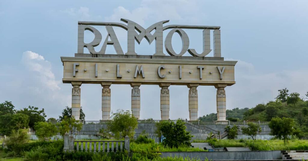 Top 10 Must-Visit Places in Hyderabad for First Timers